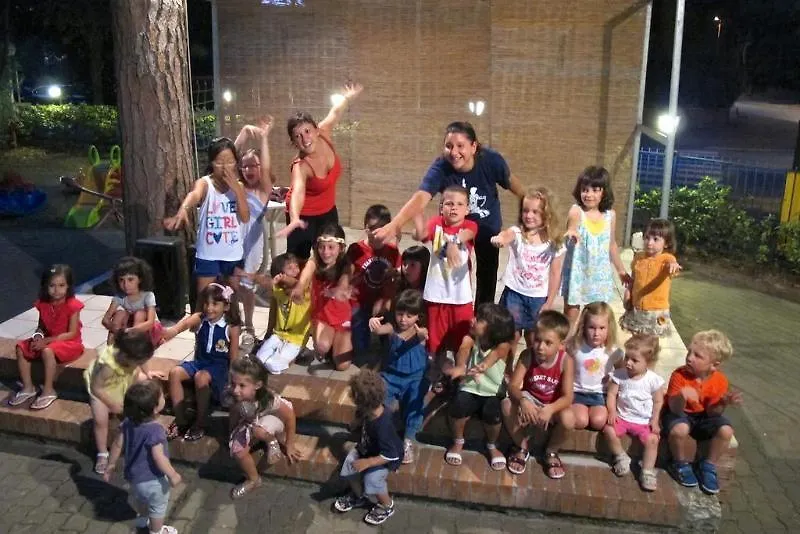 מרינה רומיאה Meridiana Family & Nature Hotel מרינה רומיאה